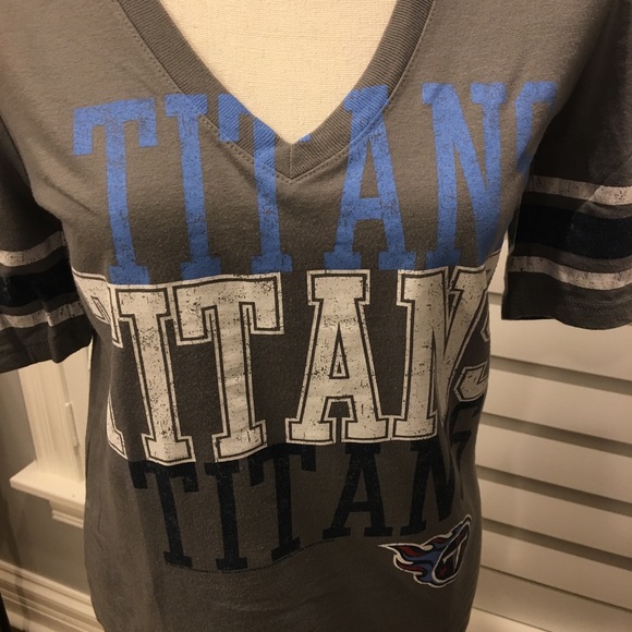 NFL Tops - Tennessee Titans Woman’s T Shirt, Size Medium